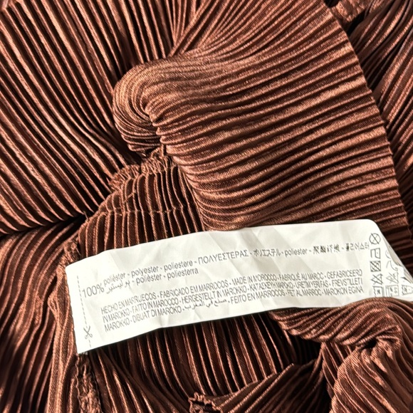 Zara Plisse Pleated Top - Picture 11 of 12